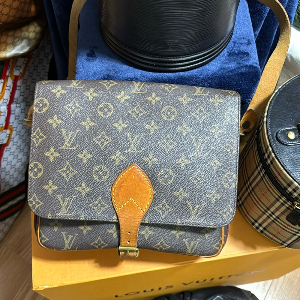 LV VINTAGE BAG CARTOUCHIER